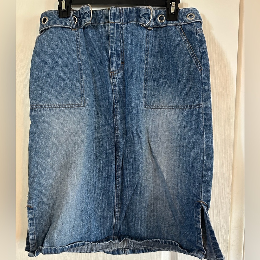 2/$30. Vintage French Cuff Denim Pencil Skirt.   Size 8